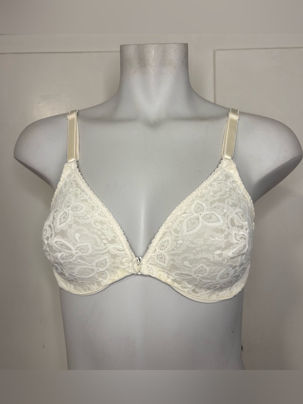 Vintage 90s White Lace Unlined Underwire Bra Front Clasp Size 36B